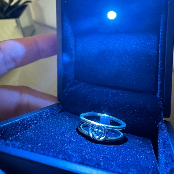 Gucci Interlocking Thin Open Band - Picture 11 of 12